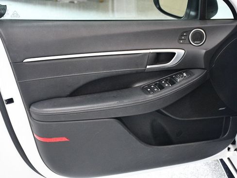 Used 2021 Hyundai Sonata Limited FWD image 22