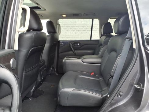 Used 2024 INFINITI QX80 Luxe RWD image 13
