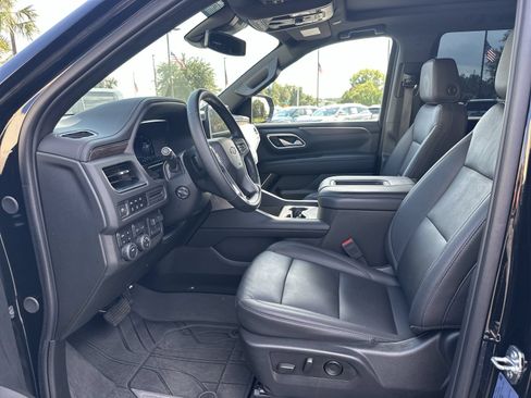Used 2024 Chevrolet Tahoe Z71 w/ Luxury Package AWD/4WD image 16