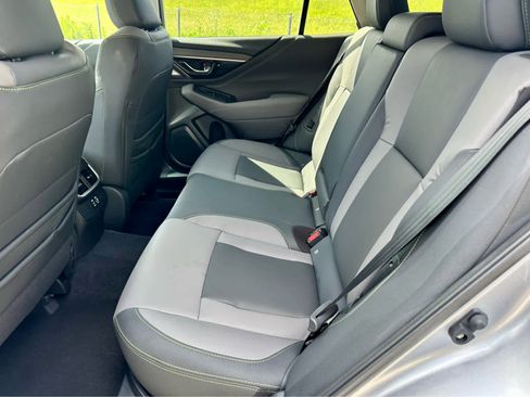 Used 2025 Subaru Outback Onyx Edition AWD/4WD image 13