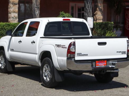 Used 2015 Toyota Tacoma PreRunner w/ TRD Off-Road Package RWD image 6