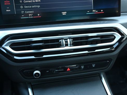 Used 2024 BMW 330i xDrive Sedan image 27