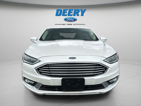 Used 2018 Ford Fusion Titanium AWD/4WD image 2
