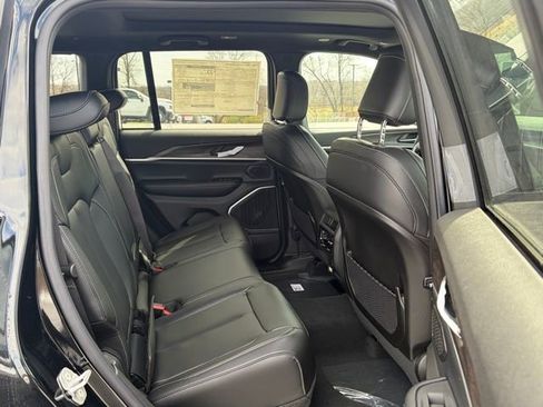 New 2026 Jeep Grand Cherokee Limited AWD/4WD image 33