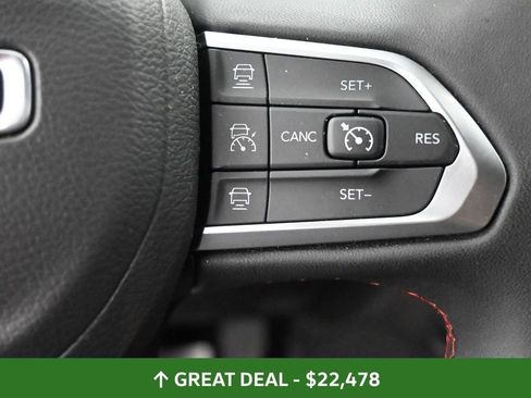 Used 2025 Jeep Compass Trailhawk w/ Trailer Tow Group image 42