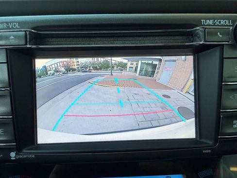 Used 2014 Toyota RAV4 XLE AWD/4WD image 21