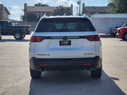 Used 2023 Chevrolet Traverse RS AWD/4WD image 13