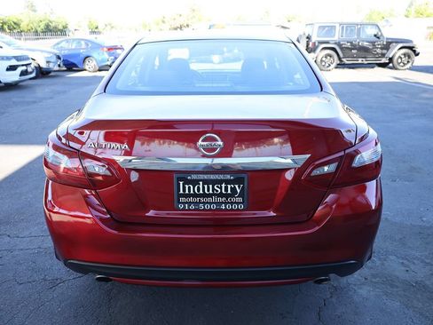 Used 2018 Nissan Altima 2.5 S w/ S Convenience Package FWD image 5