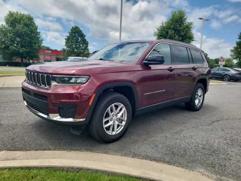 Used 2025 Jeep Grand Cherokee L Laredo AWD/4WD image 6