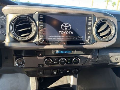 Used 2021 Toyota Tacoma TRD Off-Road image 19