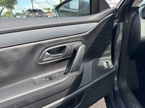 Used 2015 Volkswagen CC Sport image 23