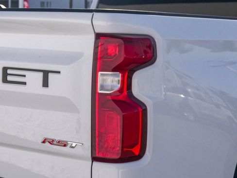 Used 2022 Chevrolet Silverado 1500 RST AWD/4WD image 10