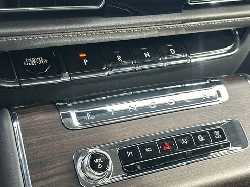 New 2026 Lincoln Aviator Reserve w/ Luxury Package RWD image 19