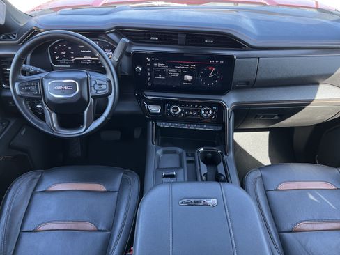 Used 2024 GMC Sierra 2500 AT4 w/ AT4 Premium Plus Package image 17