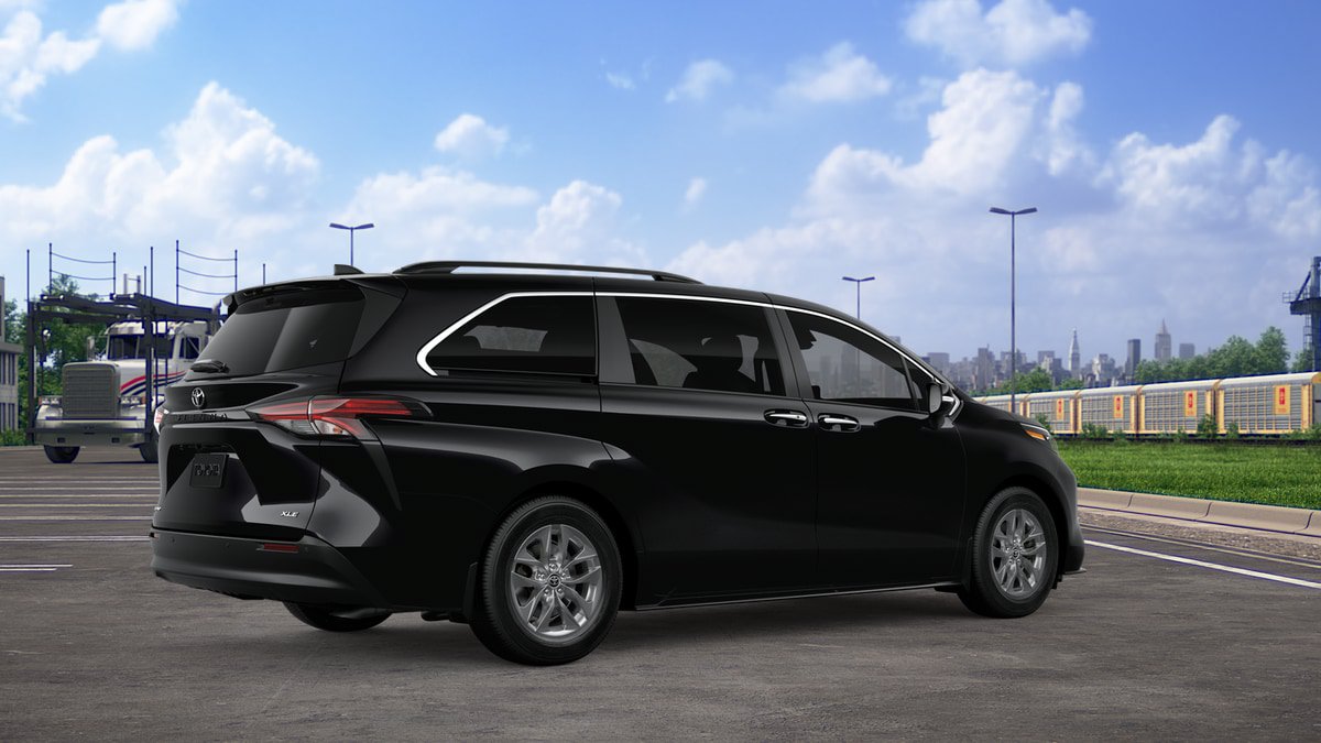 New 2026 Toyota Sienna XLE AWD/4WD image 10