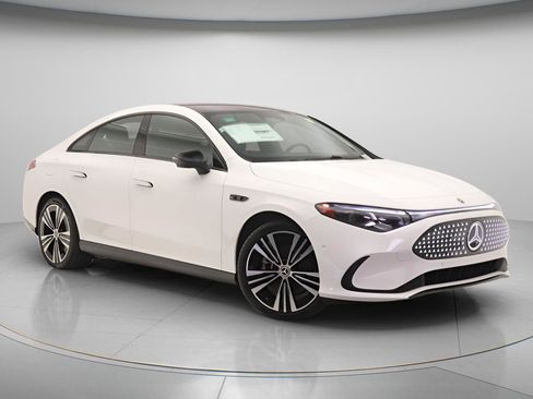 New 2026 Mercedes-Benz CLA 250+ image 1