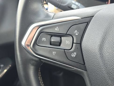Used 2024 Chevrolet Trax LT w/ LT Convenience Package FWD image 35