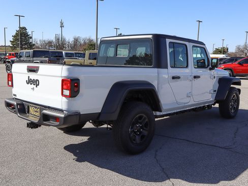 New 2026 Jeep Gladiator Sport image 5