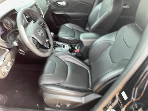 Used 2023 Jeep Cherokee Altitude Lux AWD/4WD image 14