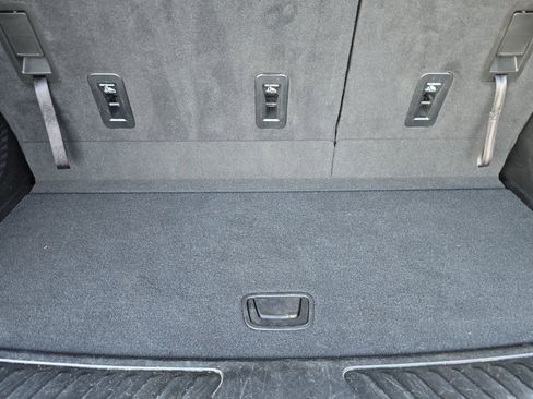 Used 2024 GMC Yukon SLT image 16