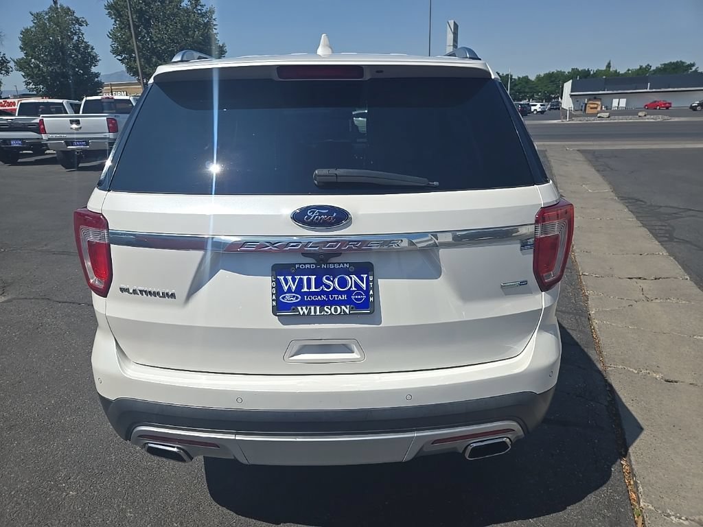 Used 2016 Ford Explorer Platinum AWD/4WD image 6