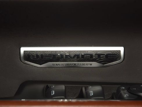 Used 2024 GMC Sierra 1500 Denali Ultimate AWD/4WD image 54