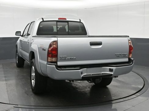 Used 2005 Toyota Tacoma PreRunner RWD image 5