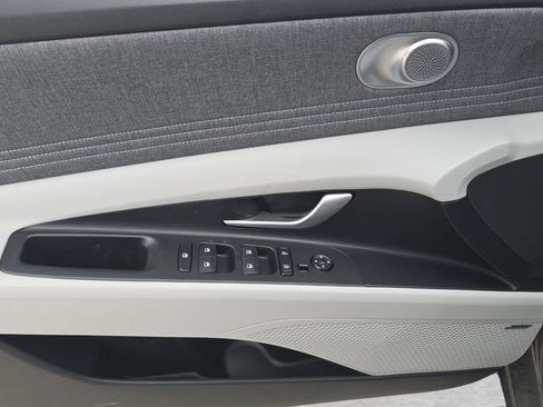 New 2026 Hyundai Elantra Limited FWD image 16