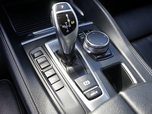 Used 2019 BMW X6 sDrive35i w/ M Sport Package image 23