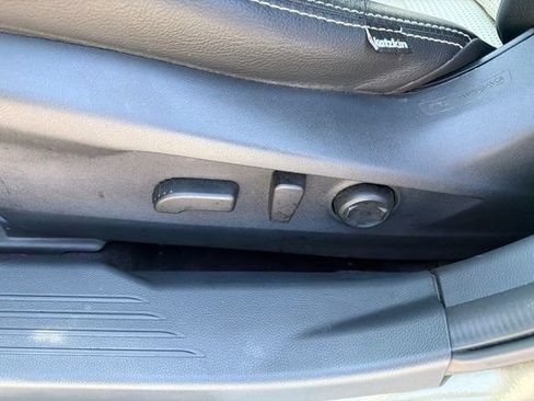 Certified 2025 Subaru Outback Premium AWD/4WD image 11