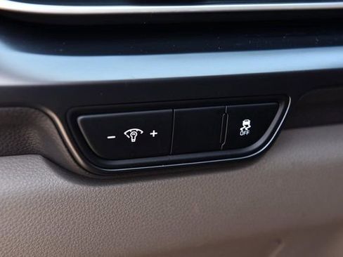 Used 2025 Kia Carnival FWD image 10