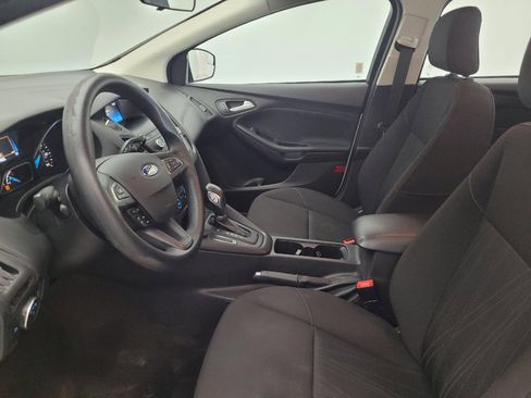 Used 2018 Ford Focus SE FWD image 17