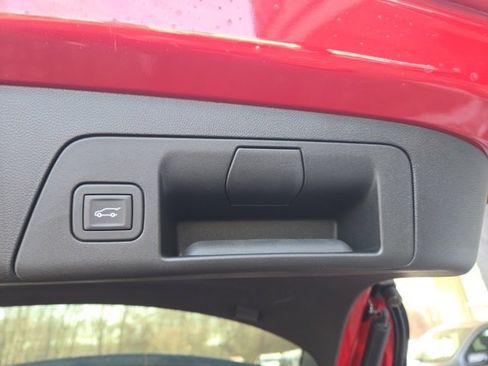 New 2025 Buick Envision Sport Touring image 27