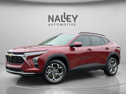 Used 2025 Chevrolet Trax LT w/ Driver Confidence Package