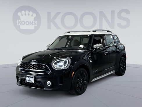 Used 2022 MINI Cooper Countryman S w/ Premium Package image 1