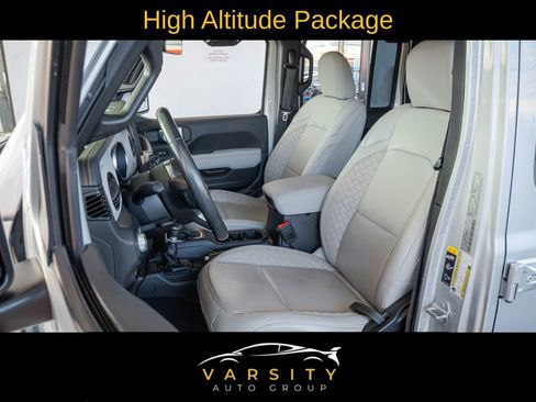 Used 2022 Jeep Wrangler Unlimited Sahara image 10