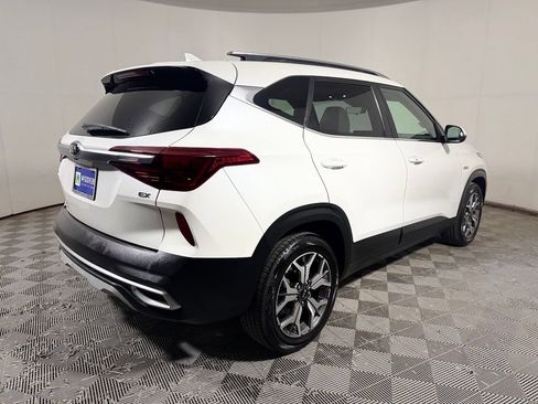 Used 2021 Kia Seltos EX AWD/4WD image 7