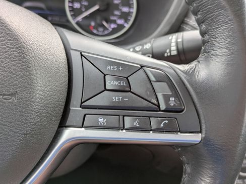 Used 2023 Nissan Sentra SV image 16