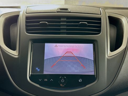 Used 2016 Chevrolet Trax LT image 21