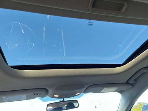 Used 2017 Ford Fusion SE image 26