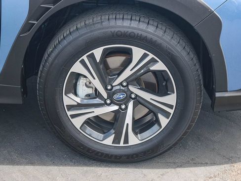 Used 2024 Subaru Crosstrek 2.0i Premium w/ Crosstrek Mirror Package AWD/4WD image 12
