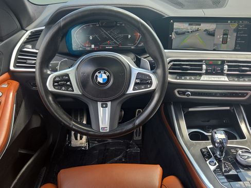 Used 2022 BMW X7 xDrive40i w/ M Sport Package AWD/4WD image 12