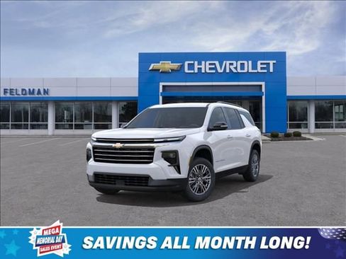 New 2026 Chevrolet Traverse LT w/ Driver Confidence Package FWD image 8