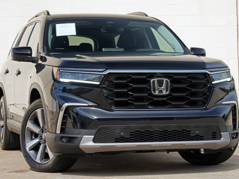Used 2023 Honda Pilot Elite image 4