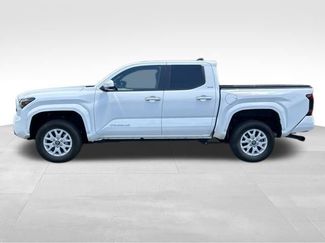 Certified 2024 Toyota Tacoma SR5 AWD/4WD video 2