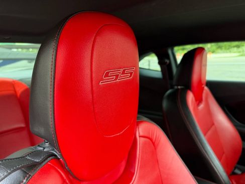 Used 2015 Chevrolet Camaro SS w/ Commemorative Special Edition RWD image 50