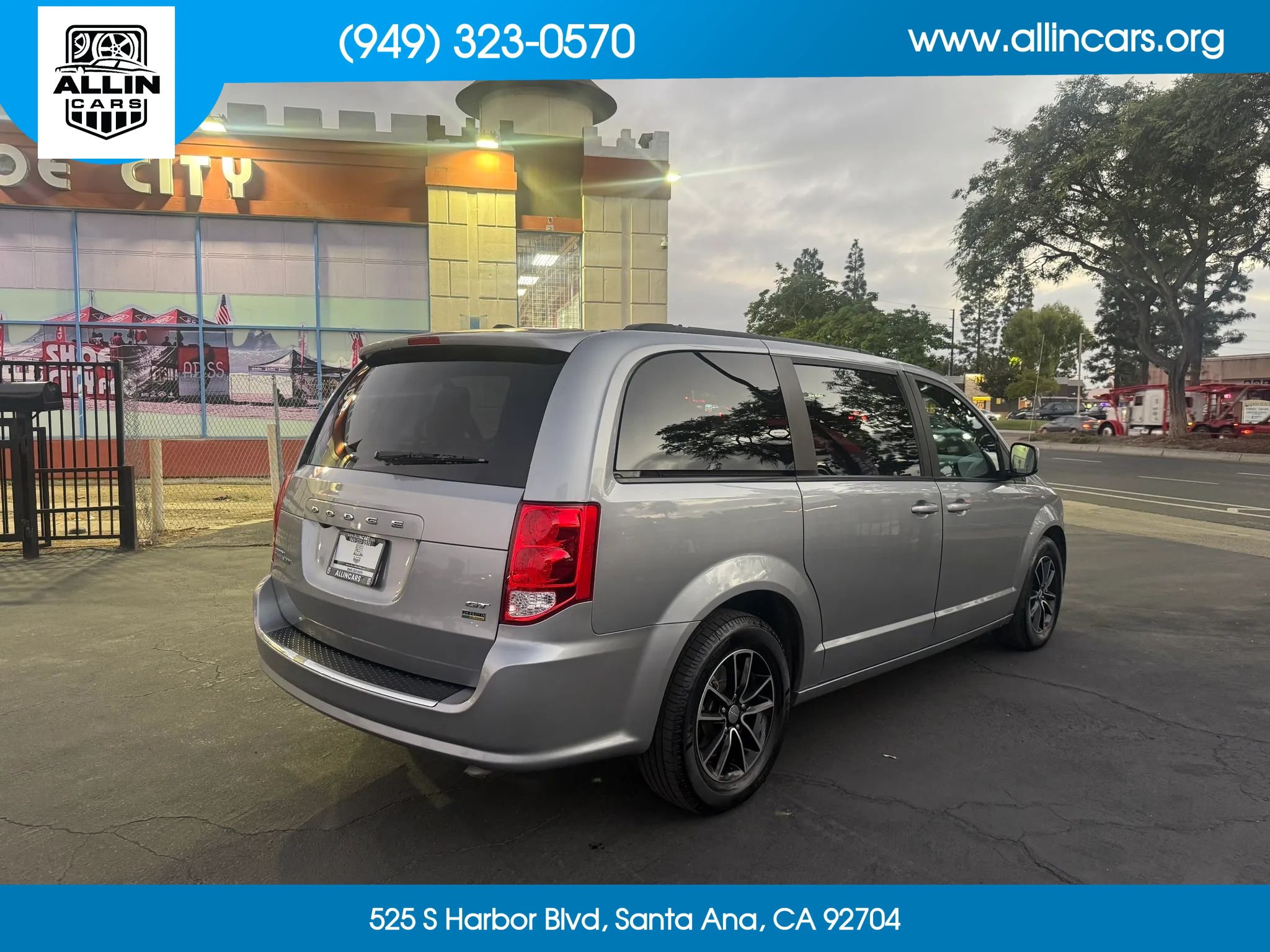 Used 2019 Dodge Grand Caravan GT FWD image 5