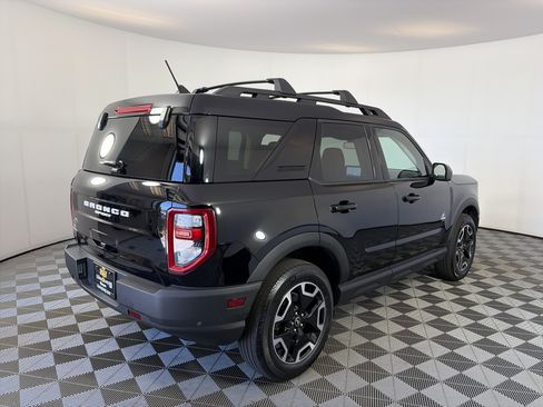 Used 2023 Ford Bronco Sport Outer Banks w/ Tech Package AWD/4WD image 10