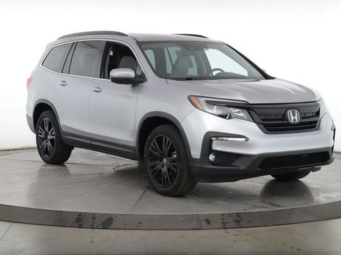 Used 2021 Honda Pilot Special Edition image 2