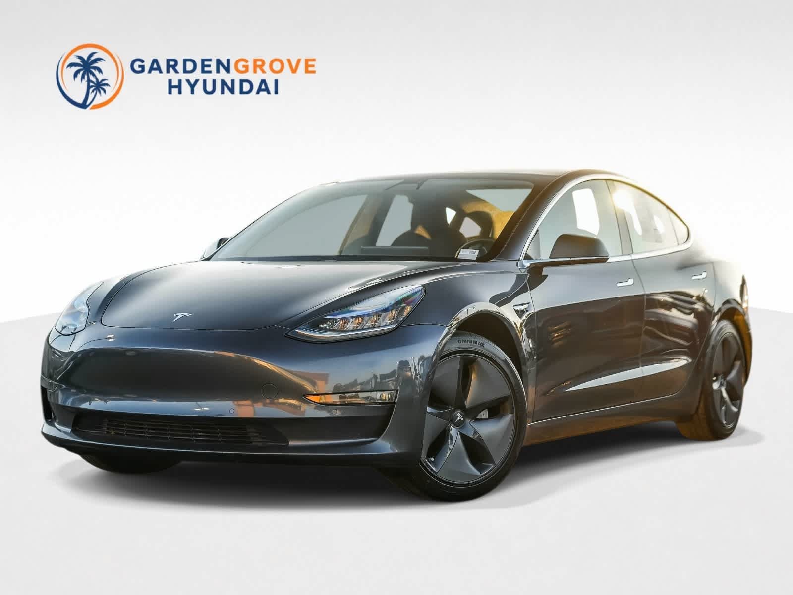 Used 2018 Tesla Model 3 Long Range RWD image 1
